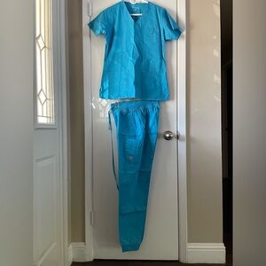 Women’s scrubs. Butter Soft Brand size Small.